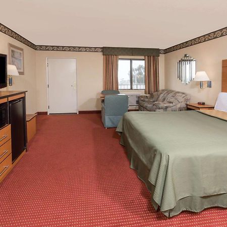 Travelodge By Wyndham San Clemente Beach Esterno foto