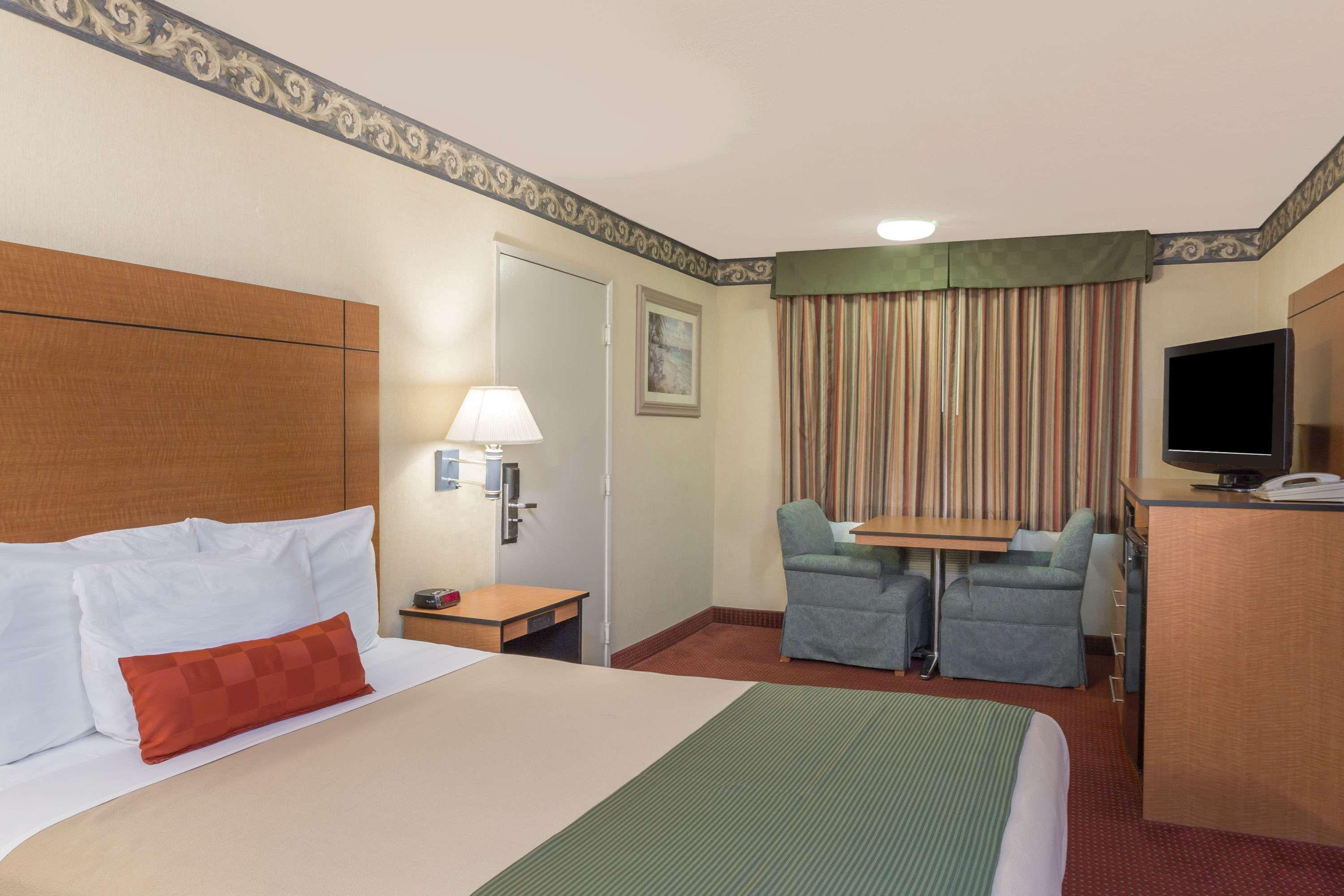 Travelodge By Wyndham San Clemente Beach Esterno foto