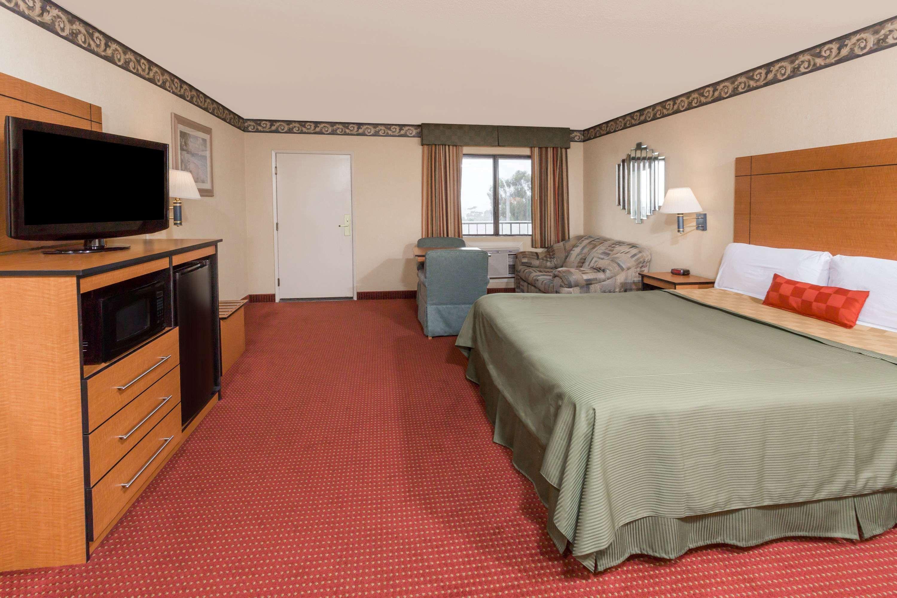 Travelodge By Wyndham San Clemente Beach Esterno foto